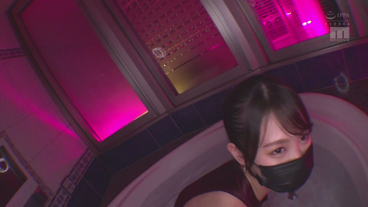 [MIDA-153] Mysterious Masked Godly Body: Secret Side Job AV DEBUT Shimizu Konatsu